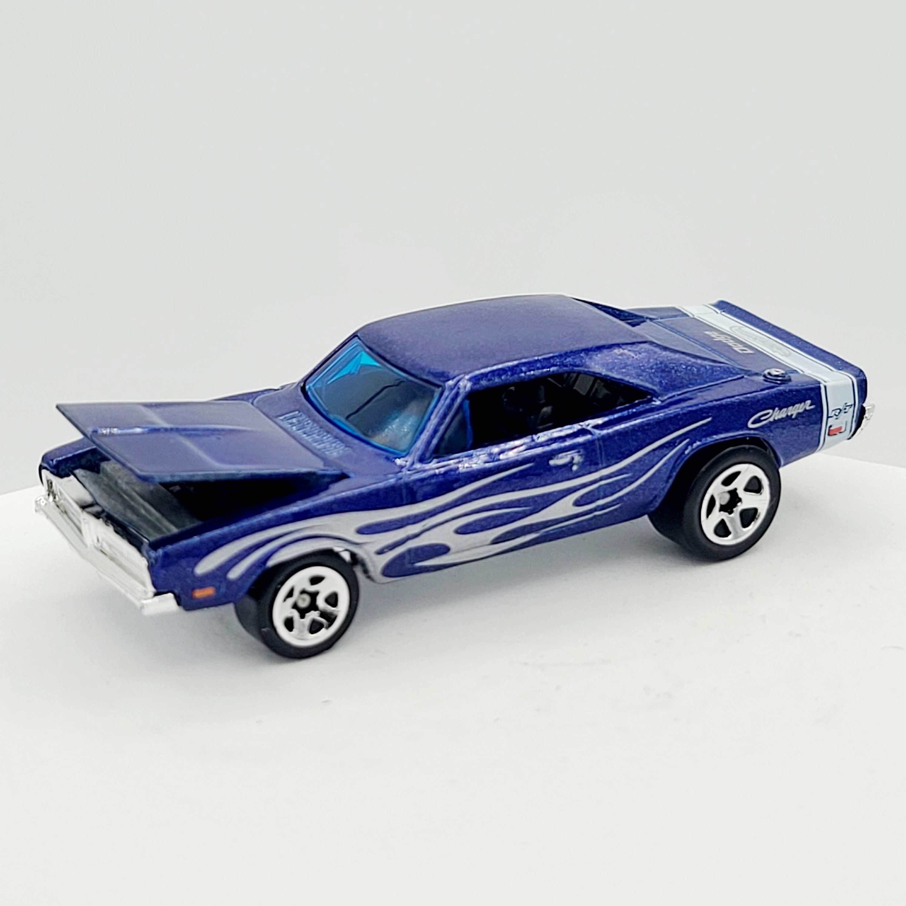 Hot Wheels '69 Dodge Charger - Opening Hood (2005 Multipack Exclusive)